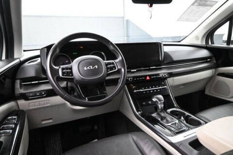 2024 Kia Carnival EX