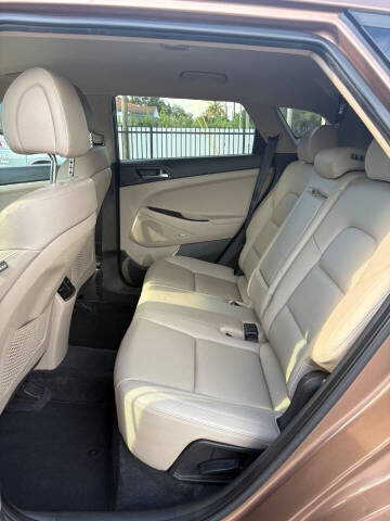 2017 Hyundai Tucson SE Plus