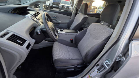 2017 Toyota Prius v Two