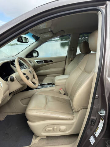 2014 Nissan Pathfinder Platinum