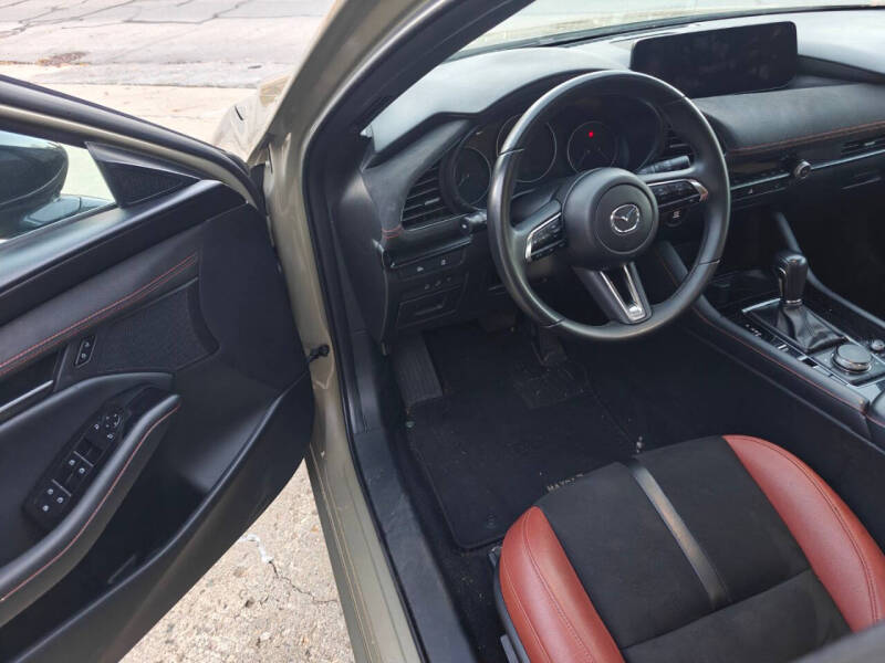 2024 Mazda Mazda3 Hatchback 2.5 Carbon Turbo