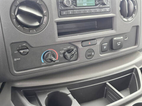 2025 Ford E-Series