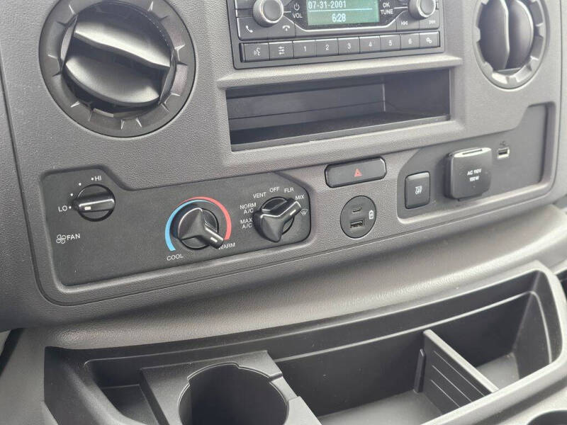 2025 Ford E-Series