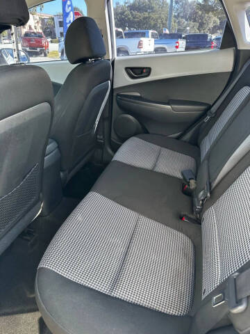 2021 Hyundai Kona SE