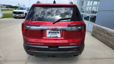2022 GMC Acadia AT4