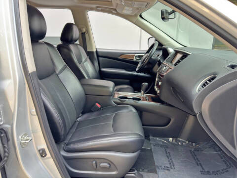 2020 Nissan Pathfinder Platinum