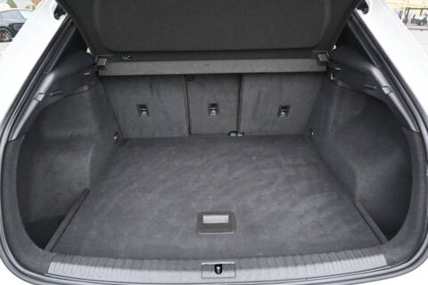 2021 Audi Q3 quattro Premium 40 TFSI