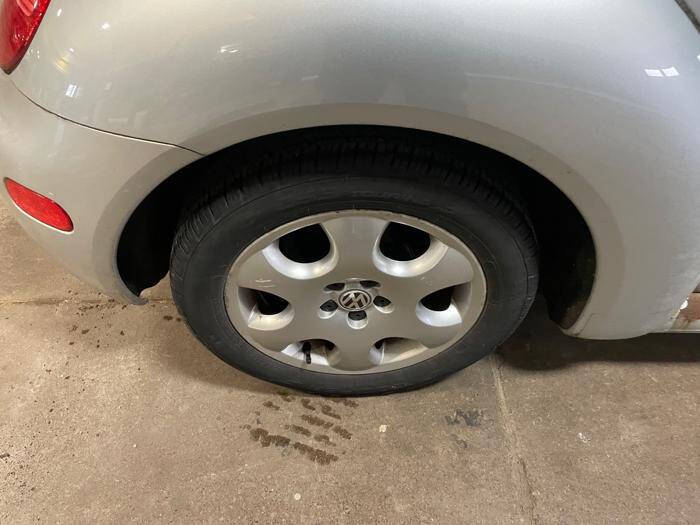 2003 Volkswagen New Beetle GLS