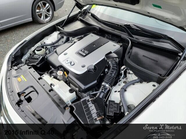 2015 Infiniti Q40