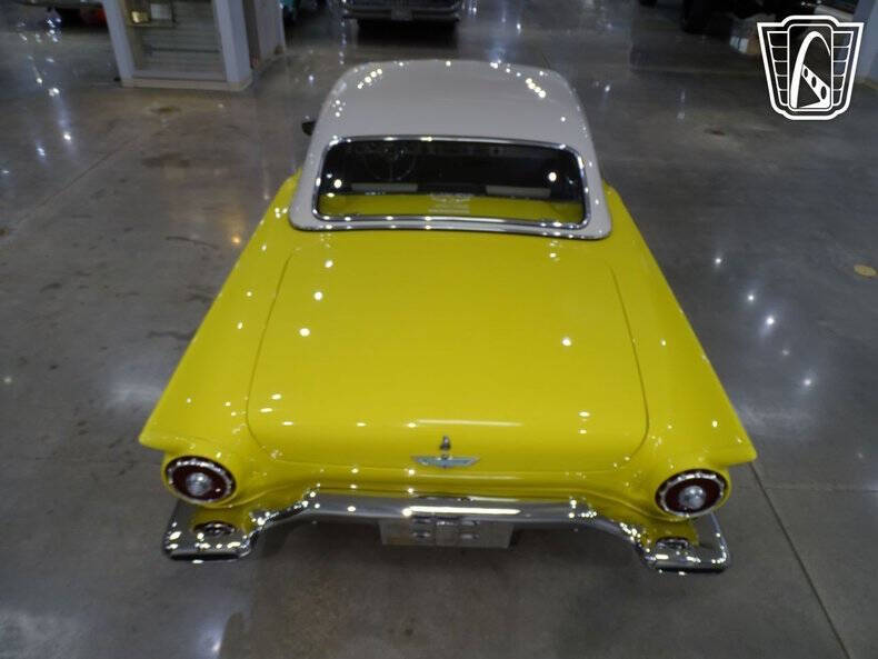 1957 Ford Thunderbird