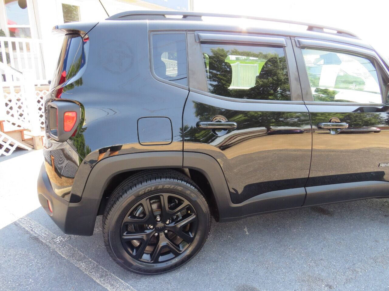 2017 Jeep Renegade for sale at Colbert's Auto Outlet in Hickory, NC