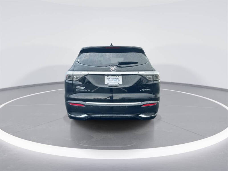 2022 Buick Enclave Avenir