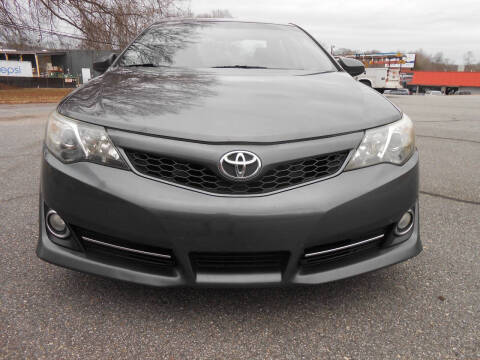 2014 Toyota Camry SE