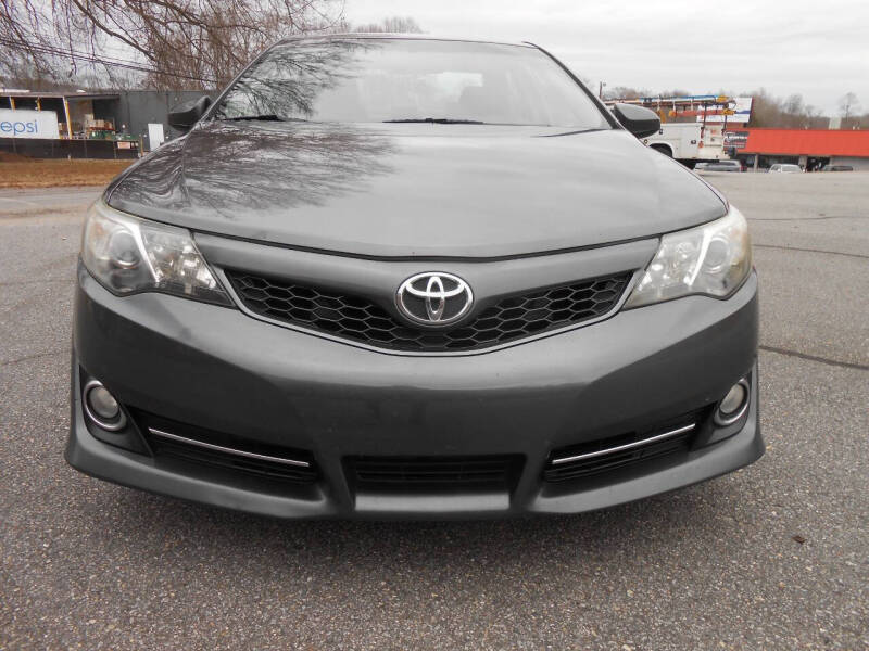 2014 Toyota Camry SE