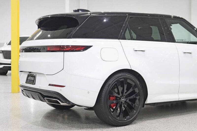 2025 Land Rover Range Rover Sport P460e Dynamic SE