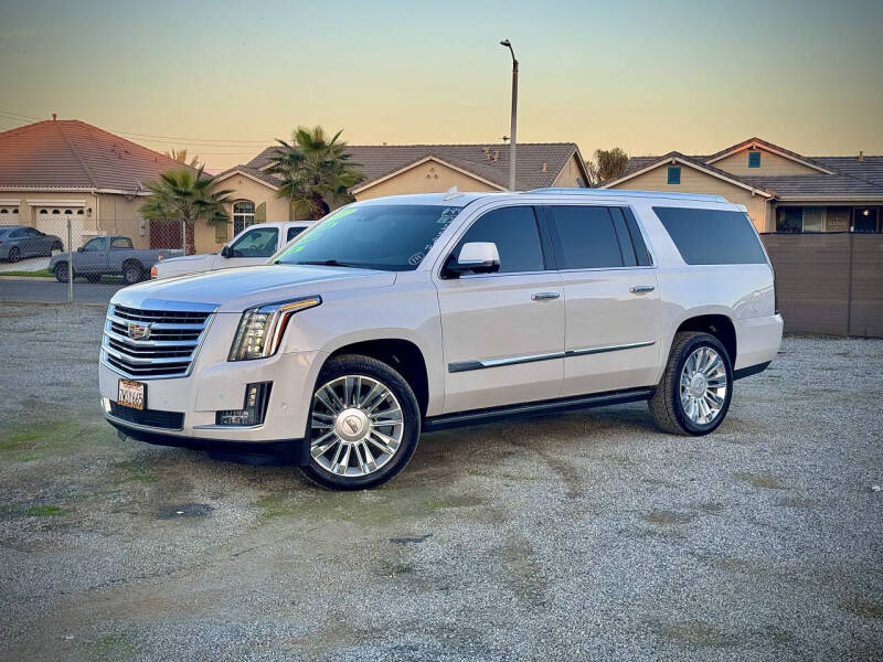2017 Cadillac Escalade ESV Platinum