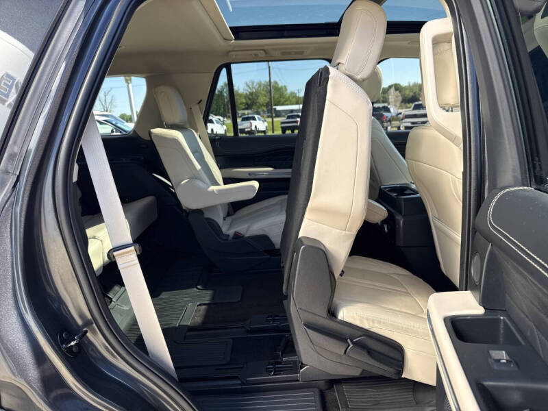 2022 Ford Expedition Platinum