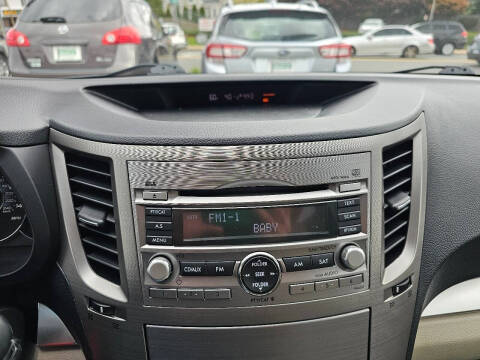 2010 Subaru Outback 2.5i Premium