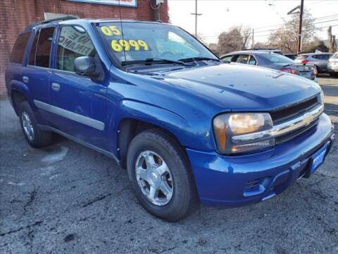 2005 Chevrolet TrailBlazer for sale at MICHAEL ANTHONY AUTO SALES in Plainfield NJ