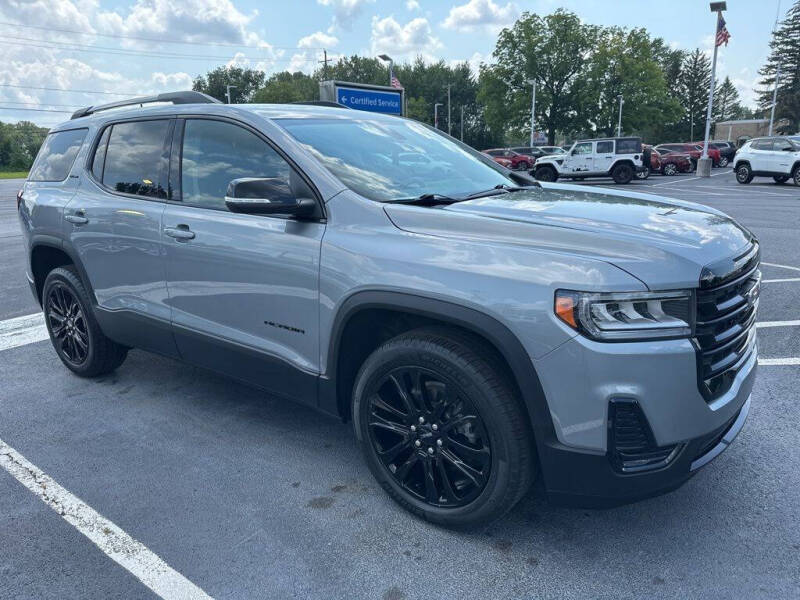 2023 GMC Acadia SLE