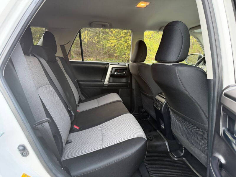 2020 Toyota 4Runner SR5