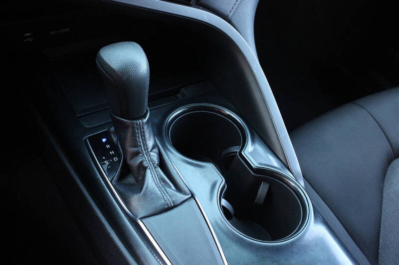 2019 Toyota Camry LE