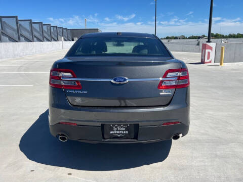 2018 Ford Taurus SEL