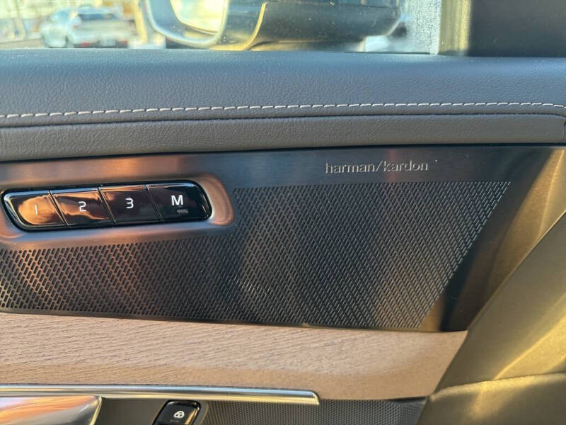 2025 Volvo XC90 B6 Plus Bright Theme 7P