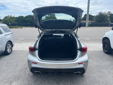 2018 Infiniti QX30