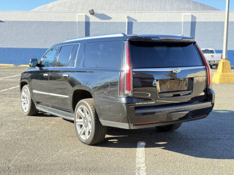 2019 Cadillac Escalade ESV Luxury