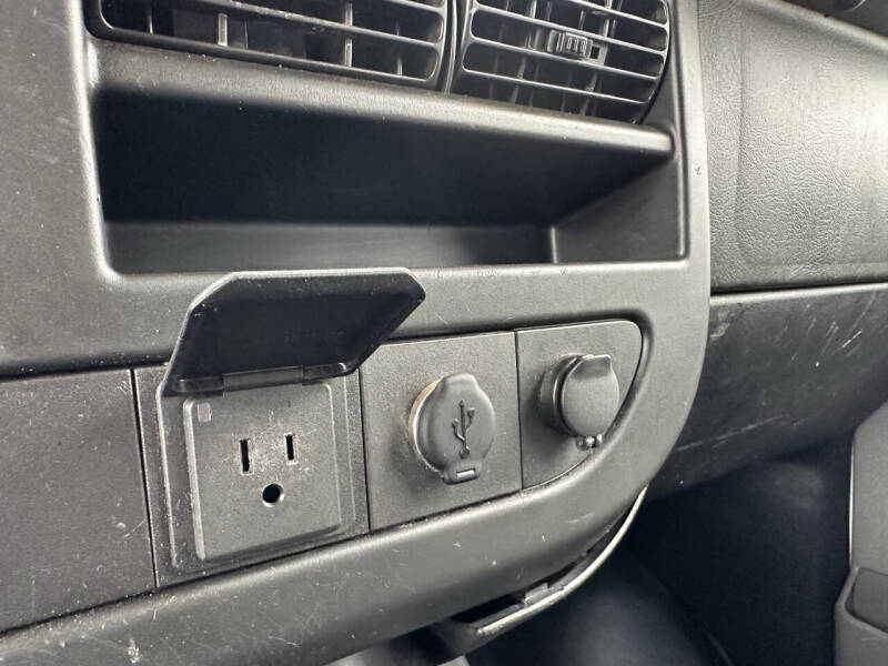 2020 Chevrolet Express 2500