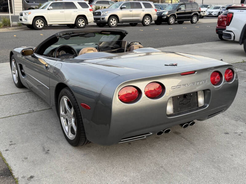 2004 Chevrolet Corvette