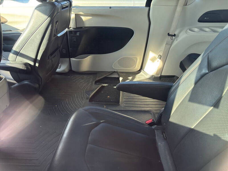 2018 Chrysler Pacifica Touring L Plus