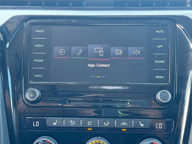 2020 Volkswagen Passat SE