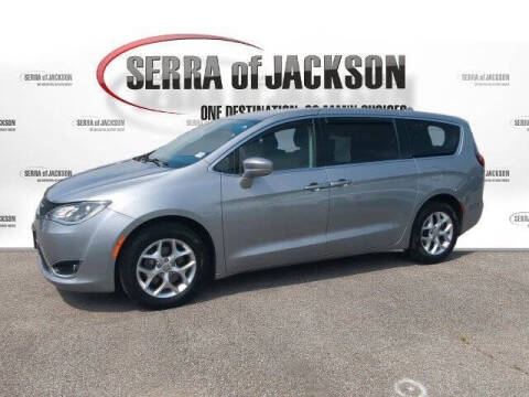 2020 Chrysler Pacifica Touring