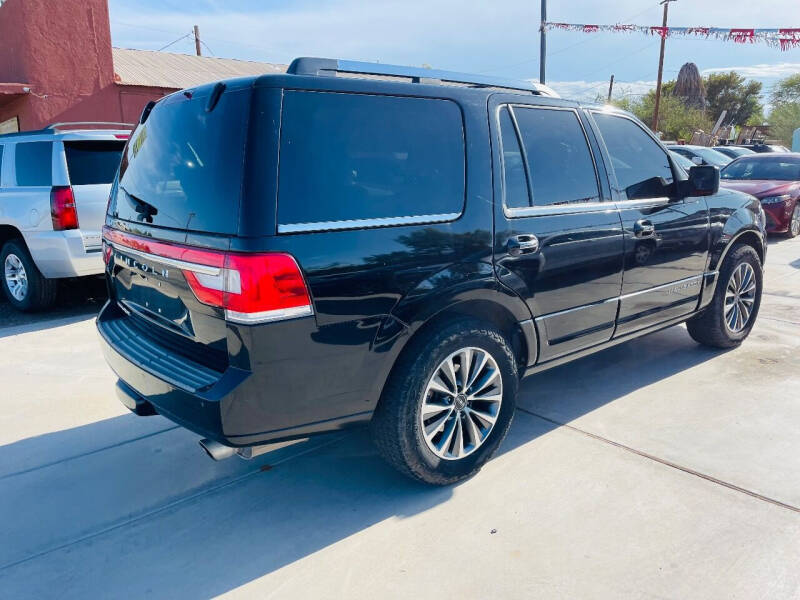 2017 Lincoln Navigator Select