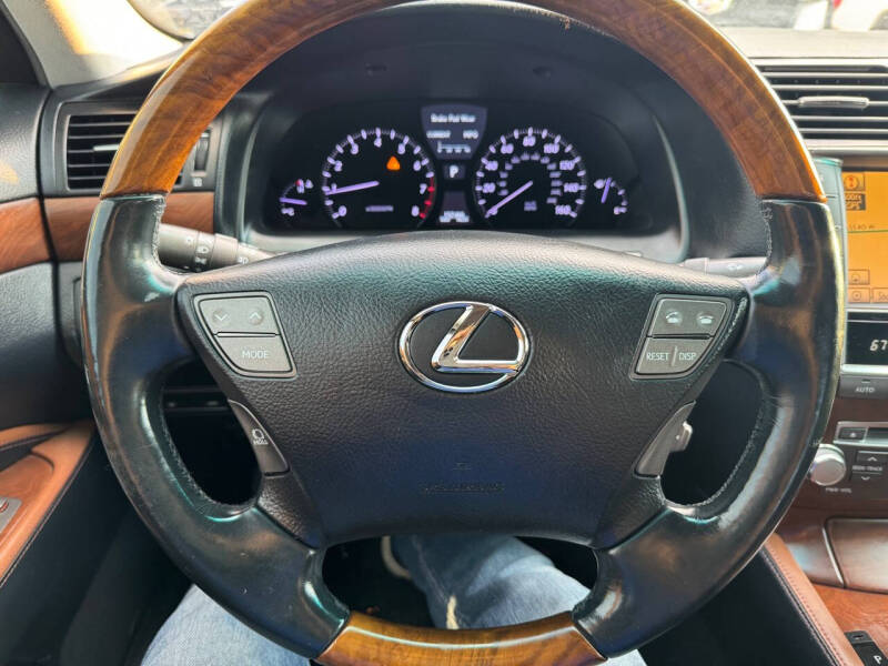 2011 Lexus LS 460