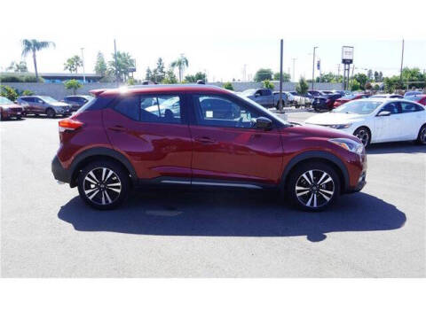 2020 Nissan Kicks SR