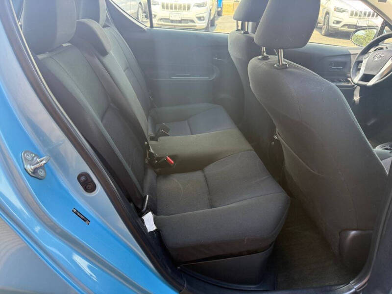 2015 Toyota Prius c Two