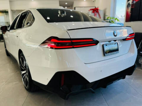 2024 BMW 5 Series 530i