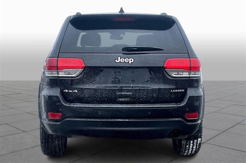 2017 Jeep Grand Cherokee Laredo