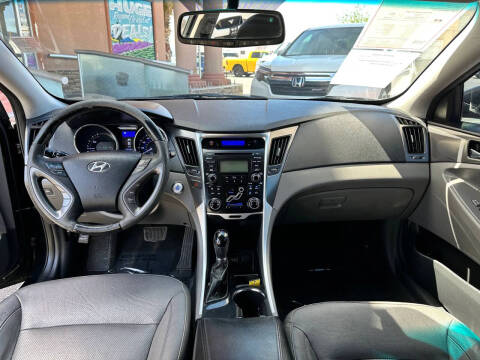 2012 Hyundai Sonata Hybrid