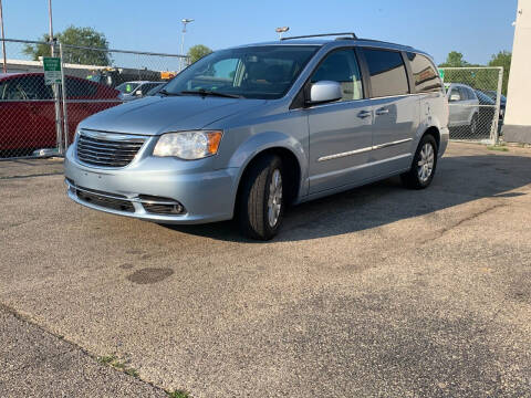 2013 Chrysler Town and Country for sale at HIGHLINE AUTO LLC in Kenosha WI
