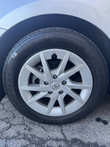 2012 Toyota Prius v Five