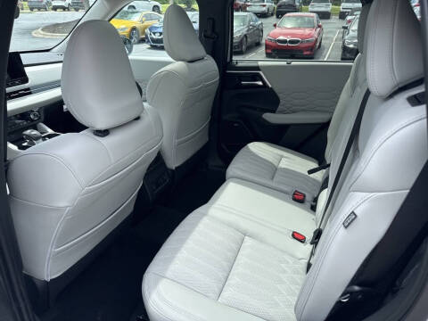 2025 Mitsubishi Outlander SEL