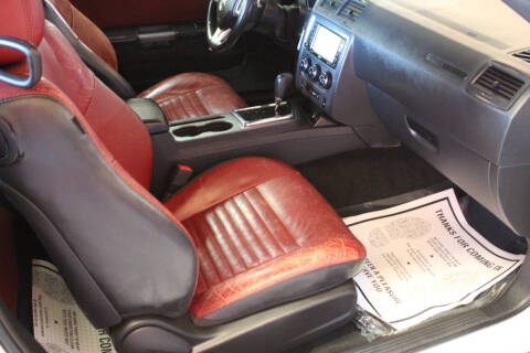 2014 Dodge Challenger R/T Plus