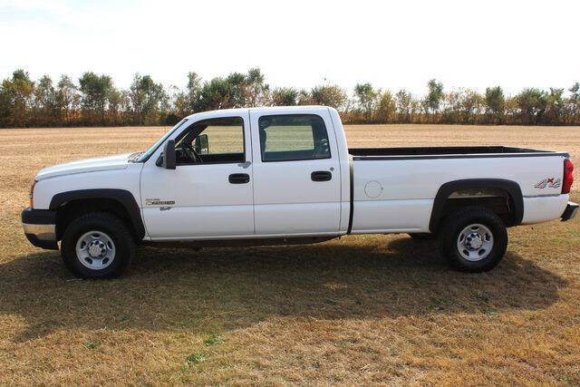 2006 Chevrolet Silverado 2500HD Work photo 3