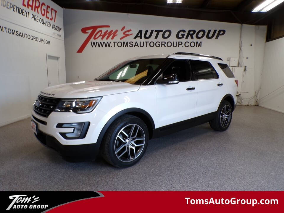 White Platinum Metallic Tri-Coat 2017 Ford Explorer Sport AWD Sport 4dr SUV 1