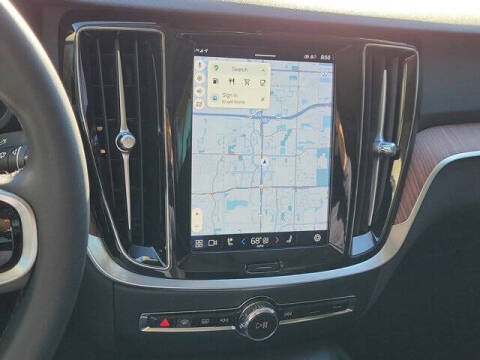 2024 Volvo S60 B5 Plus Dark Theme