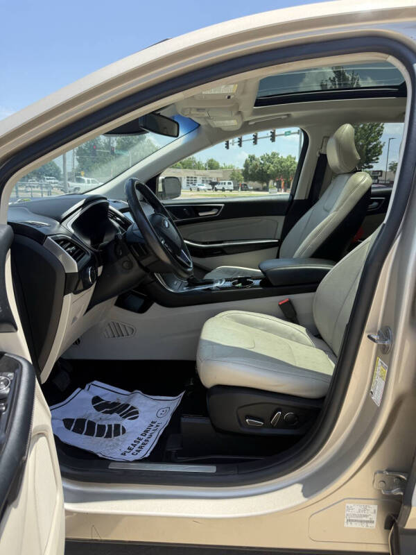 2017 Ford Edge Titanium
